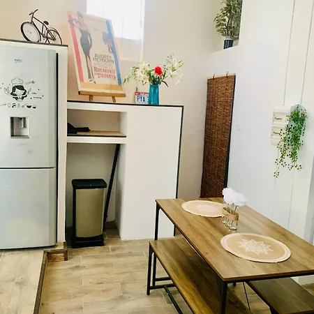 Bas De Maison Atypique Avec Jacuzzi Σπίτι διακοπών